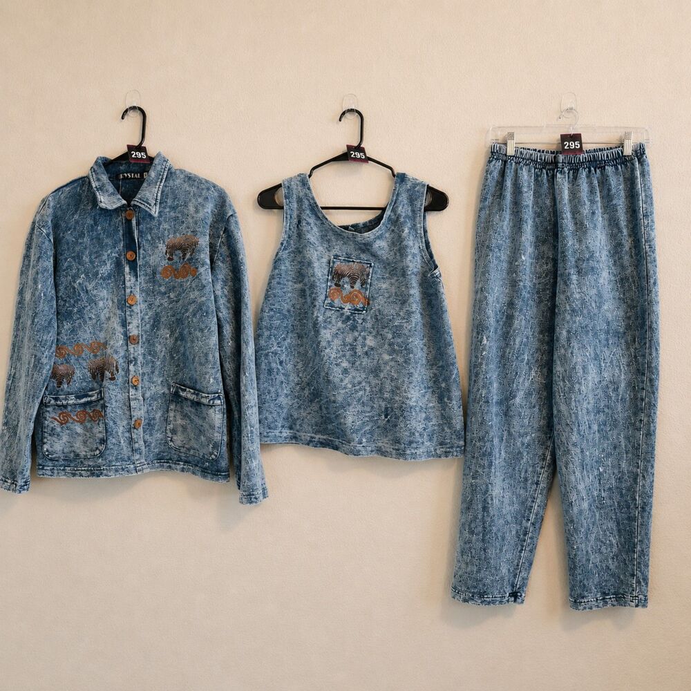 Vintage Crystal 3 Piece Southwest Faux Denim Printed Set. EUC.
